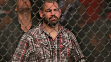 Caín Velásquez es ya una leyenda de las MMA. En la foto presente en UFC 140.
