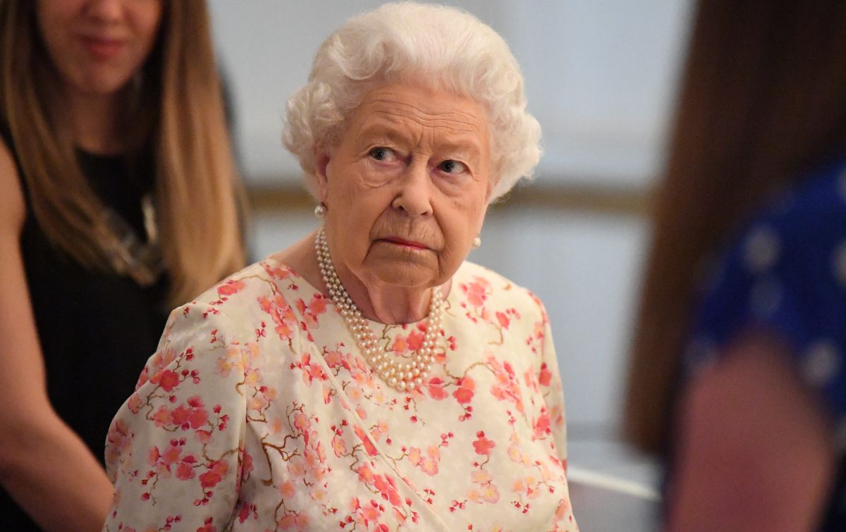 La reina Isabel II aparecerá en Vogue.
