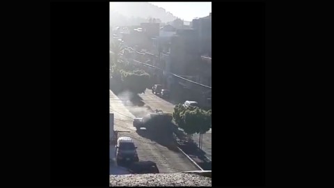 Captan tiroteo entre el CJNG y Cárteles Unidos en San Juan Nuevo Parangaricutiro, en Michoacán, México.