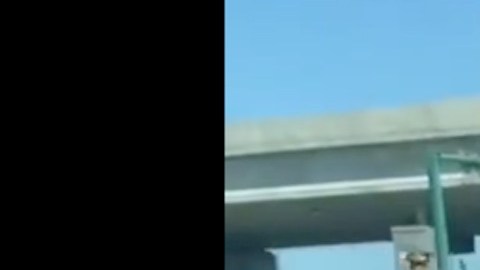 Sicarios del Cártel del Noreste patrullan la frontera en Nuevo Laredo.