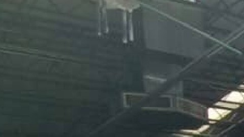 Avioneta se desploma sobre supermercado al sur de México, mueren al menos tres personas