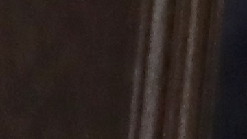 Joven venezolana deja su país para perseguir su sueños en EE.UU., ¡y ahora trabaja con Adam Sandler!