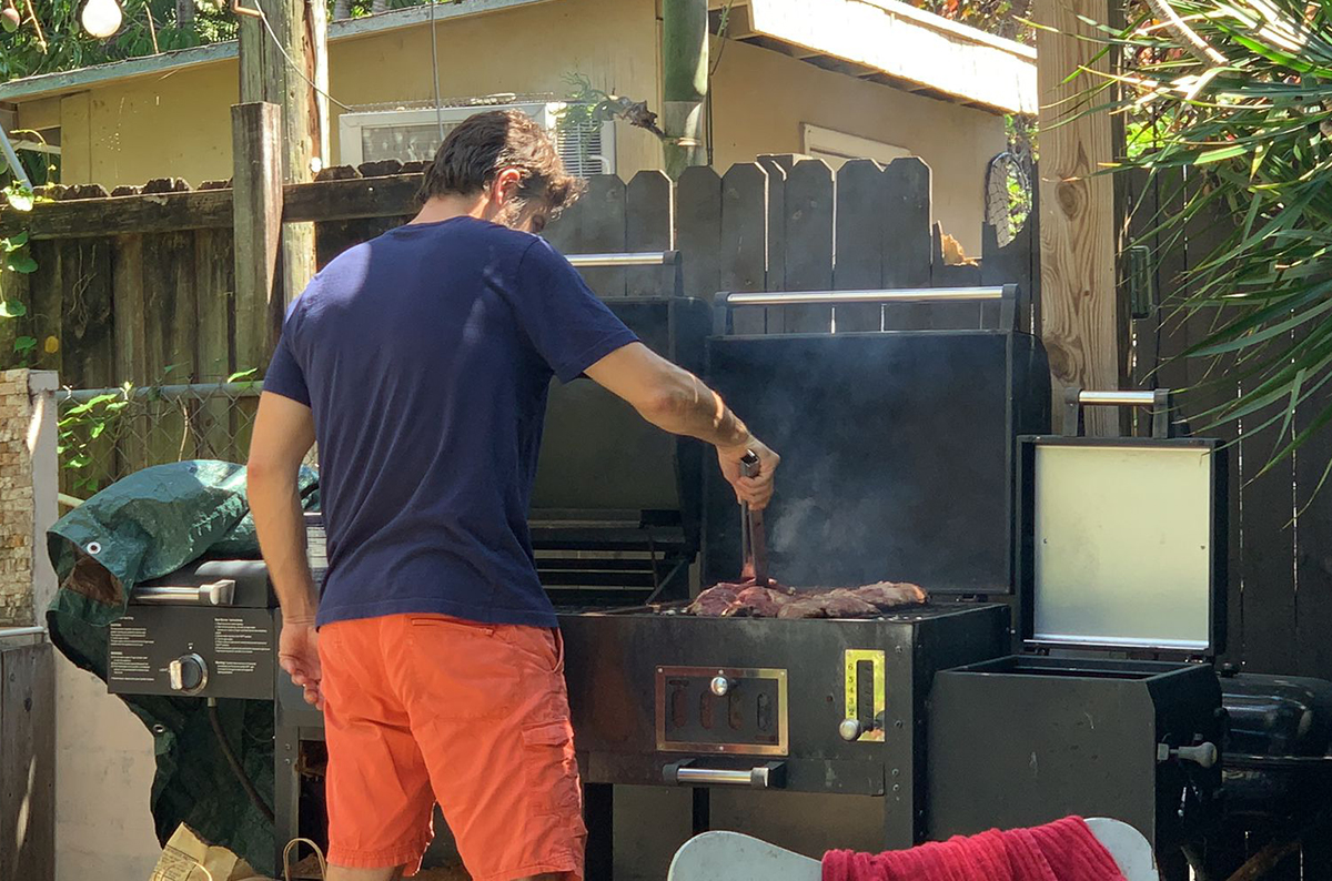 Chocarro preparó sandwiches de carne