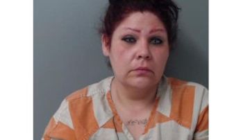 Brenda Yvonne Samaniego, de 38 años, fue arrestada.