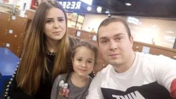 Oleg, con su esposa Irina y su hija Sofía