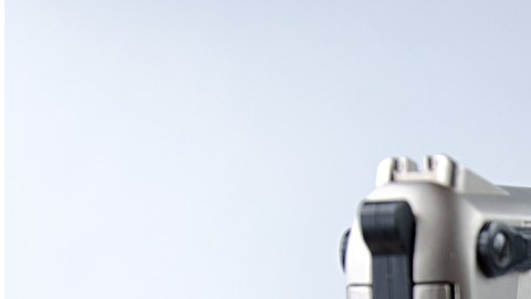 La joven de 17 años está acusada como adulto por varios cargos graves.