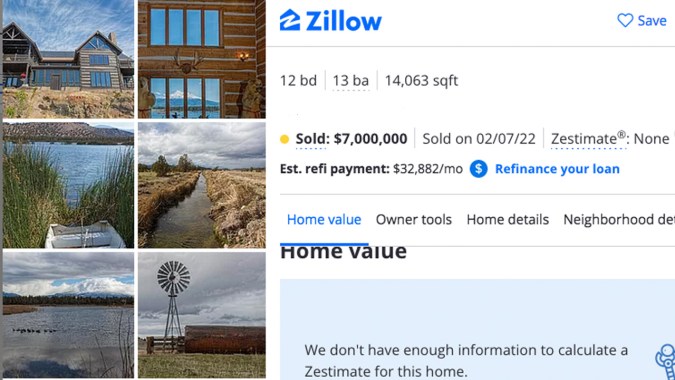 Steven Seagal tenía una amplia colección de animales disecados en una de sus salas (Zillow)