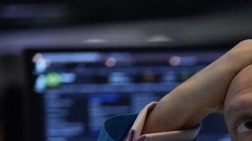 El alza en los precios del petróleo no llevará a una recesión como la de 2008, asegura experto de Bank of America