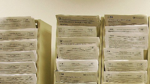 Qué puedes hacer si crees que robaron tu cheque de reembolso o si se extravió