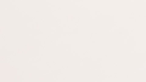 Los signos que parecen tímidos en la cama, dejan que su pareja tome el control.