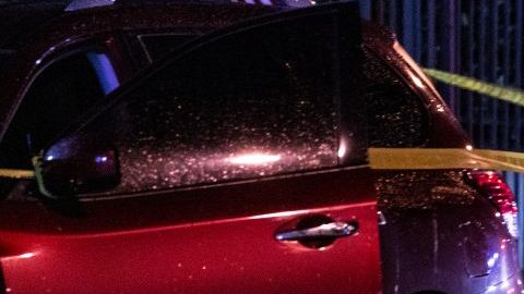 La policía investiga los detalles del confuso incidente que terminó con un hombre detenido.