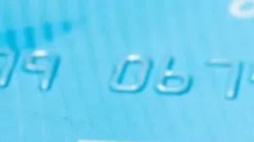 Visa y Mastercard suspenden operaciones en Rusia