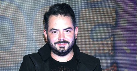 José Eduardo Derbez en la alfombra roja del estreno del musical "José, el soñador".