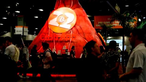 Bukele y el bitcoin: el "bono volcán" con el que el presidente busca endeudar a El Salvador en criptomonedas