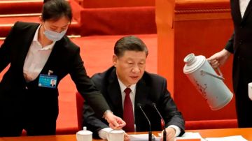 Por qué los estrictos confinamientos por la covid en China y la guerra de Ucrania suponen un "duro revés" para Xi Jinping