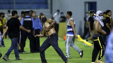 La pelea comenzó en el primer tiempo.