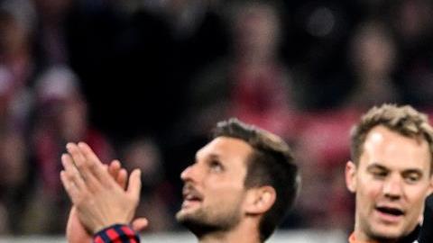 La plantilla del Bayern Múnich celebra su décimo título consecutivo.