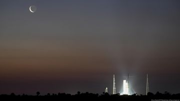 Cohete gigante de la NASA para la Luna aplaza su ensayo