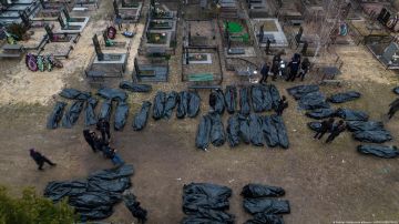 Ucrania identifica a 900 muertos en la guerra