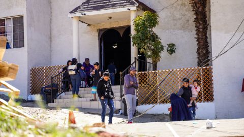 En el albergue Templo Caballeros de Jesús son ayudados unos 1,200 refugiados.