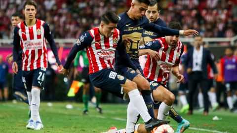 Chivas derrotó a Pumas y ratifica su buen estado de forma.