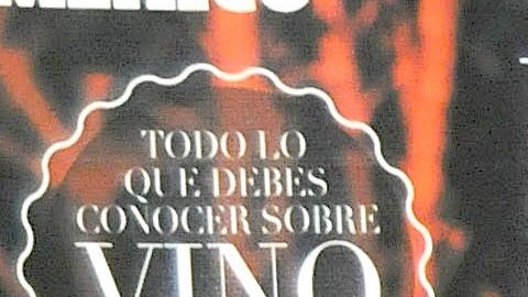 Diosa Canales menea su trasero con atrevido outfit que deja ver sus senos y algo más