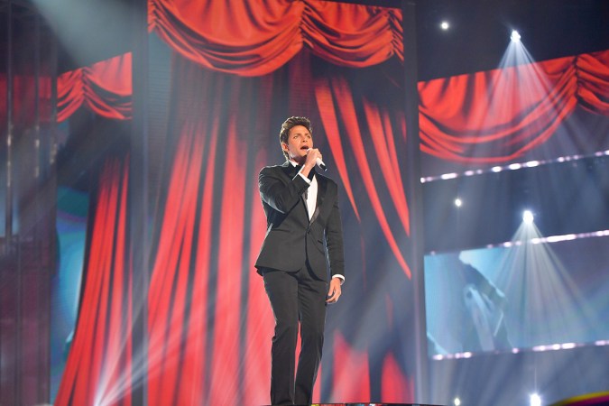 Gabriel Coronel es Luis Miguel