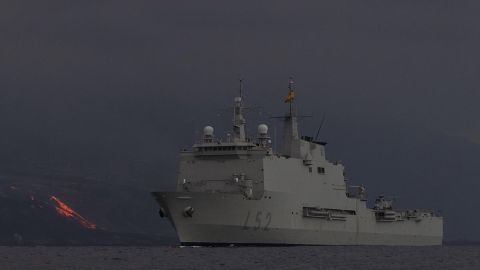 El buque Ysabel hace su primer viaje internacional.