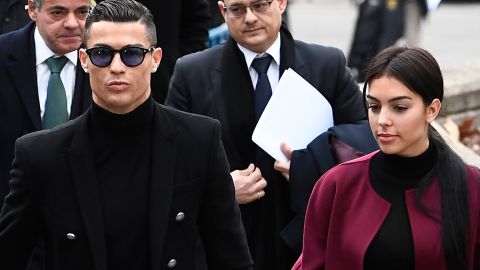 La bebé recién nacida de CR7 está con en buen estado de salud.