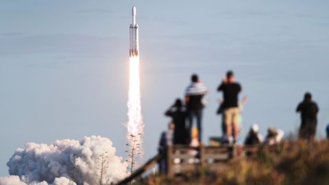 TIROS I fue pionera en la televisión satelital meteorológica y ambiental para una variedad cada vez mayor de propósitos.