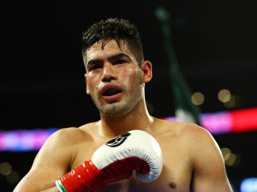 Giberto 'El Zurdo' Ramírez se mantiene invicto en el boxeo.