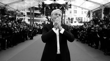 Alain Delón llegando a la edición 72 del Festival de Cannes.