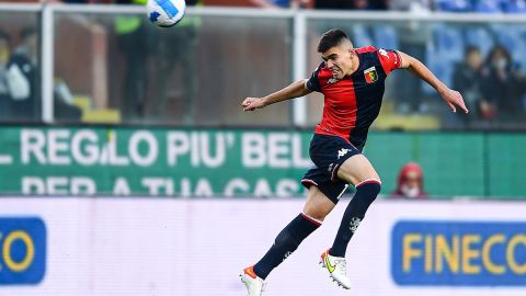 Johan Vásquez se consolidó rápidamente en el Genoa de Italia.