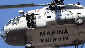Se desploma helicóptero de la Marina en Mazatlán; no hay lesionados