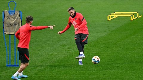 Héctor Herrera durante un entrenamiento con el Atlético de Madrid.