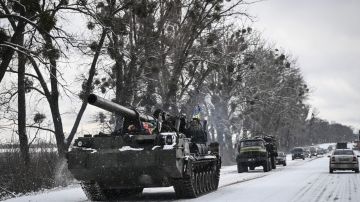 las tropas rusas han avanzado desde el este, por Járkov, la segunda mayor ciudad de Ucrania, y desde el sureste, por Mariúpol, para rodear a las fuerzas ucranianas.