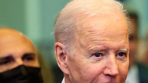 Emmanuel Macron se vuelve a desmarcar de Joe Biden sobre el uso de la palabra "genocidio"