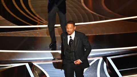 Will Smith en el escenario de los Premios de la Academia 2022