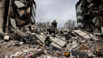 Buscan cuerpos en las ruinas de ciudad ucraniana de Bucha