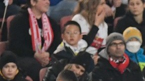 El mediocampista se tuvo que retirar de campo en medio de las lágrimas el pasado viernes frente a Stuttgart.