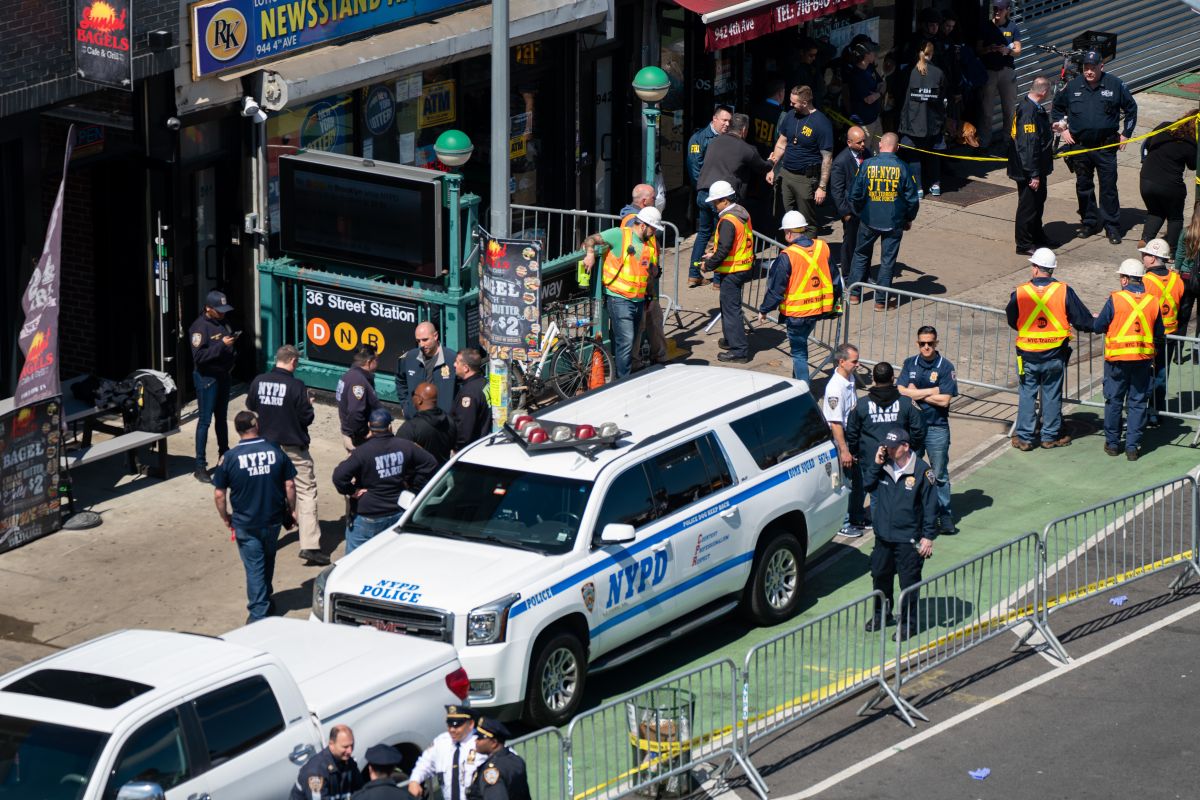 El tiroteo ocurrió en la estación de metro de 36th. St. en la ciudad de Nueva York.