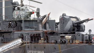Buque insignia ruso Moskva se hunde en medio de una tormenta y tras ataque con misiles ucranianos