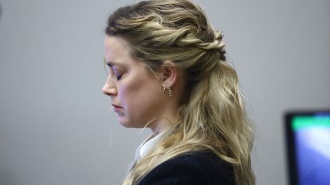 El juicio entre Heard y Deep está bajo el lente de los paparazzis.