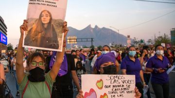 Una marcha de mujeres reclama justicia para Debanhi Escobar en Monterrey
