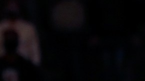 Ryan García (i) junto a Óscar de la Hoya (d).