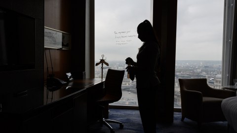 Cientos de trabajadores temporales enfrentan abusos en EE.UU.