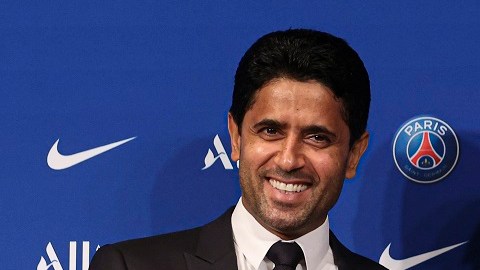 Lionel Messi presentado junto al Jeque Nasser Al Khelaifi y el director deportivo Leonardo.
