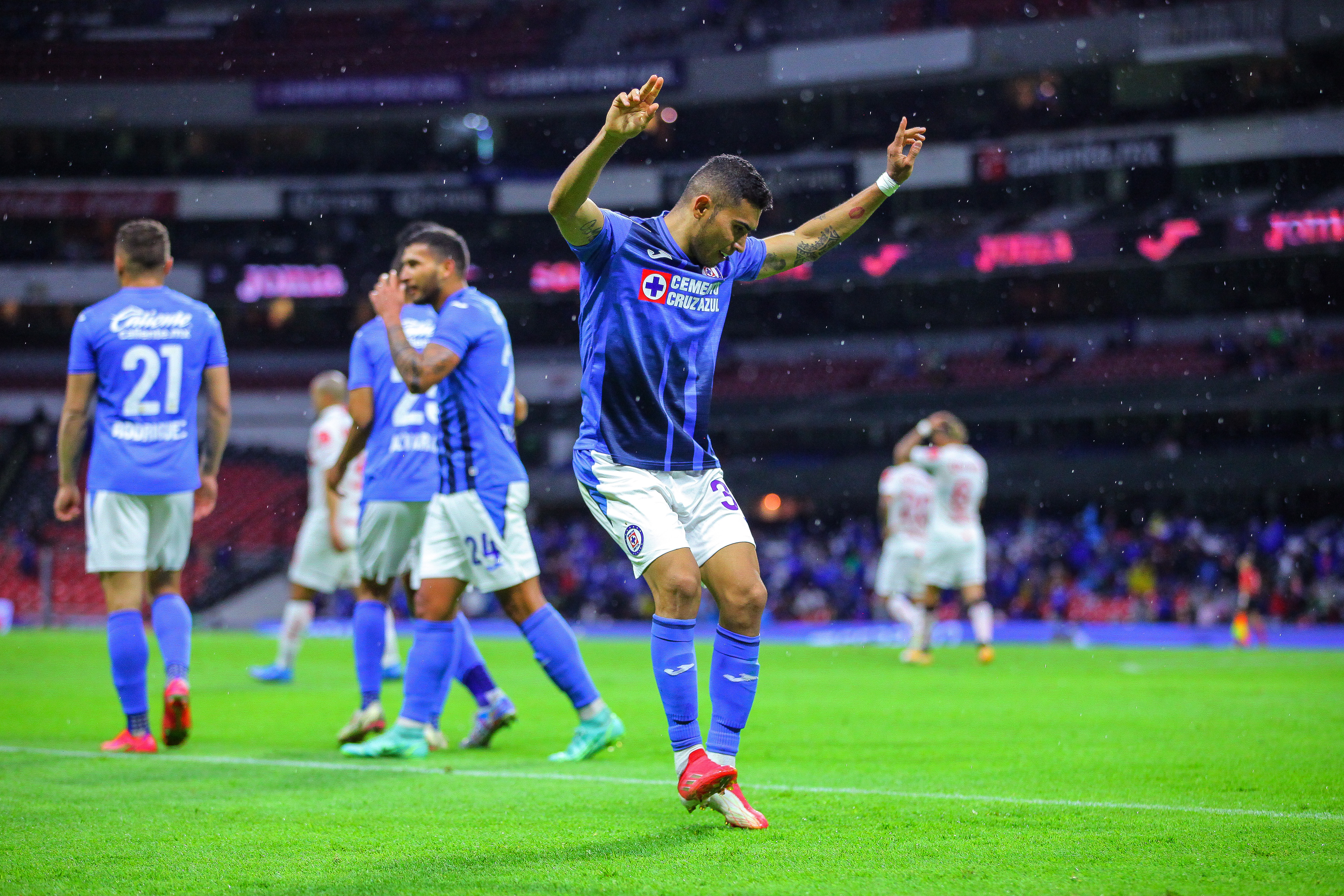 De Ser Una Figura En La Liga MX A Congelar Su Carrera En España ...