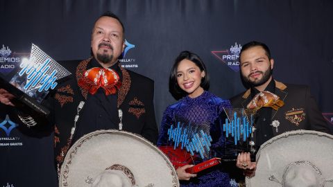 Pepe, Ángela y Leonardo Aguilar en Los Premios de la Radio | Victor Chavez/Getty Images for Estrella Media.