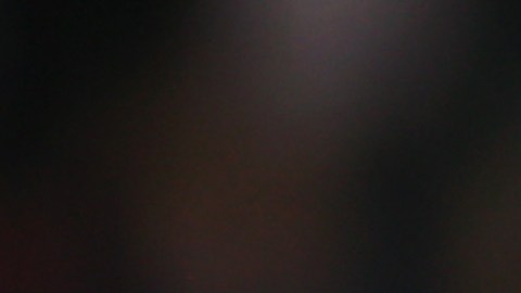 El estadounidense de 19 años de edad solo pudo estar varios minutos sobre la cancha.